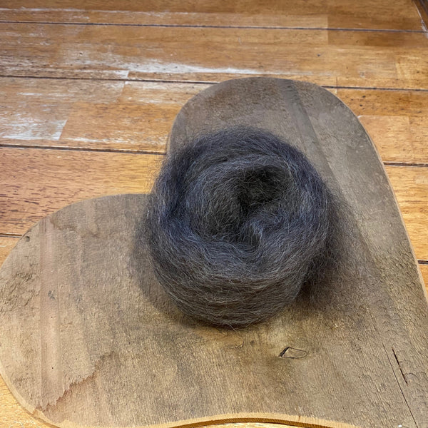 black Wensleydale combed top fibre fiber