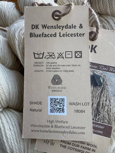 HALF PRICE Wensleydale and Bluefaced Leicester DK (8 Ply/Light Worsted)  Natural 1kg (2.2lbs) Special Offer