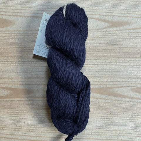 skein of rich navy blue Wensleydale & Bluefaced Leicester bulky wool