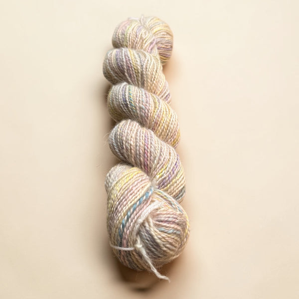 Aran, Hand-spun texture