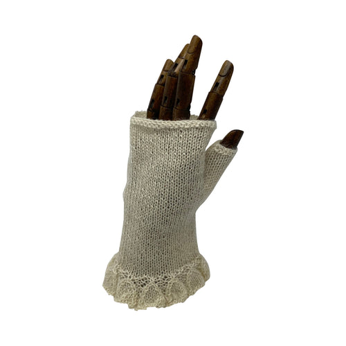 Ruffle Mitts