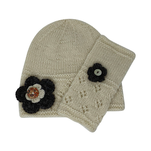 Cloche hat and wristwarmer knitting kit from Home Farm Wensleydale Wool