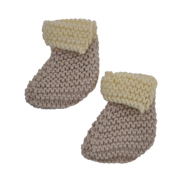 Mollington Hat and Booties
