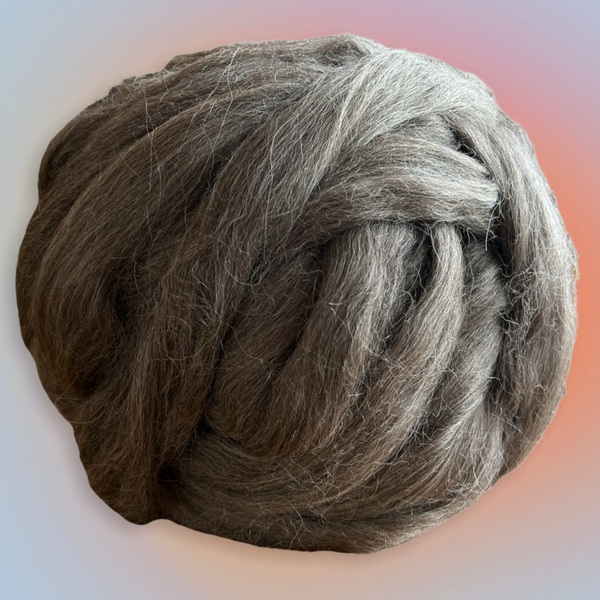 Special Offer 500g (17.63oz) Pure Grey Lincoln Longwool Washed and Combed Top.  Perfect for Peg Looms