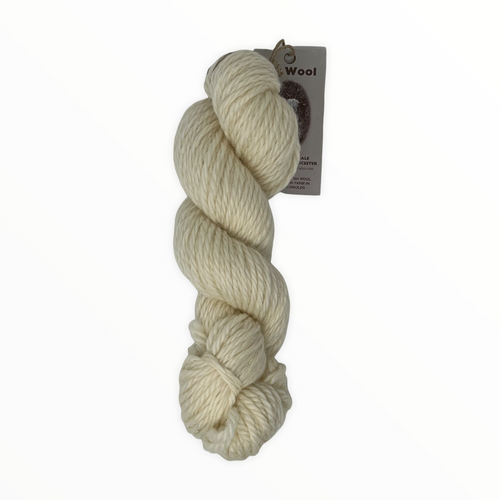 Natural (undyed) Bulky Wool 100g (3.52 oz): Rare Breed Wensleydale and Bluefaced Leicester