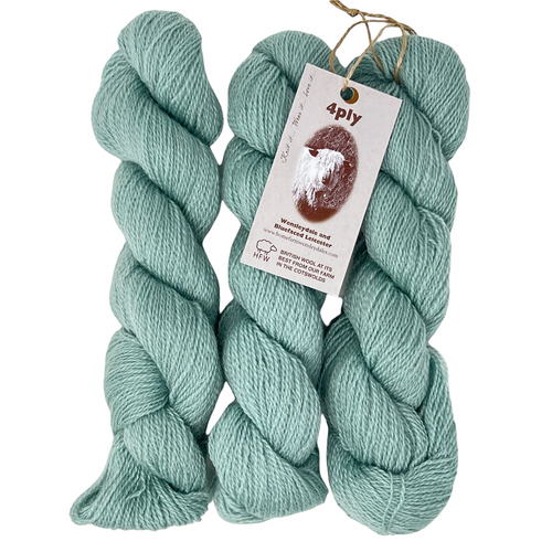 4ply (Fingering/Sports Weight) 150g (5.29 oz): Rare Breed Wensleydale and Bluefaced Leicester Moreton Sage