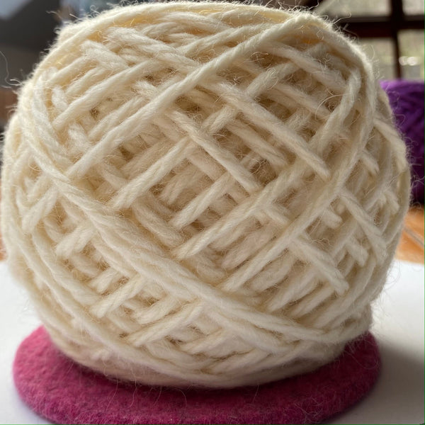 500g (1.1lbs) Natural (undyed) Bulky Wool : Rare Breed Wensleydale and Bluefaced Leicester